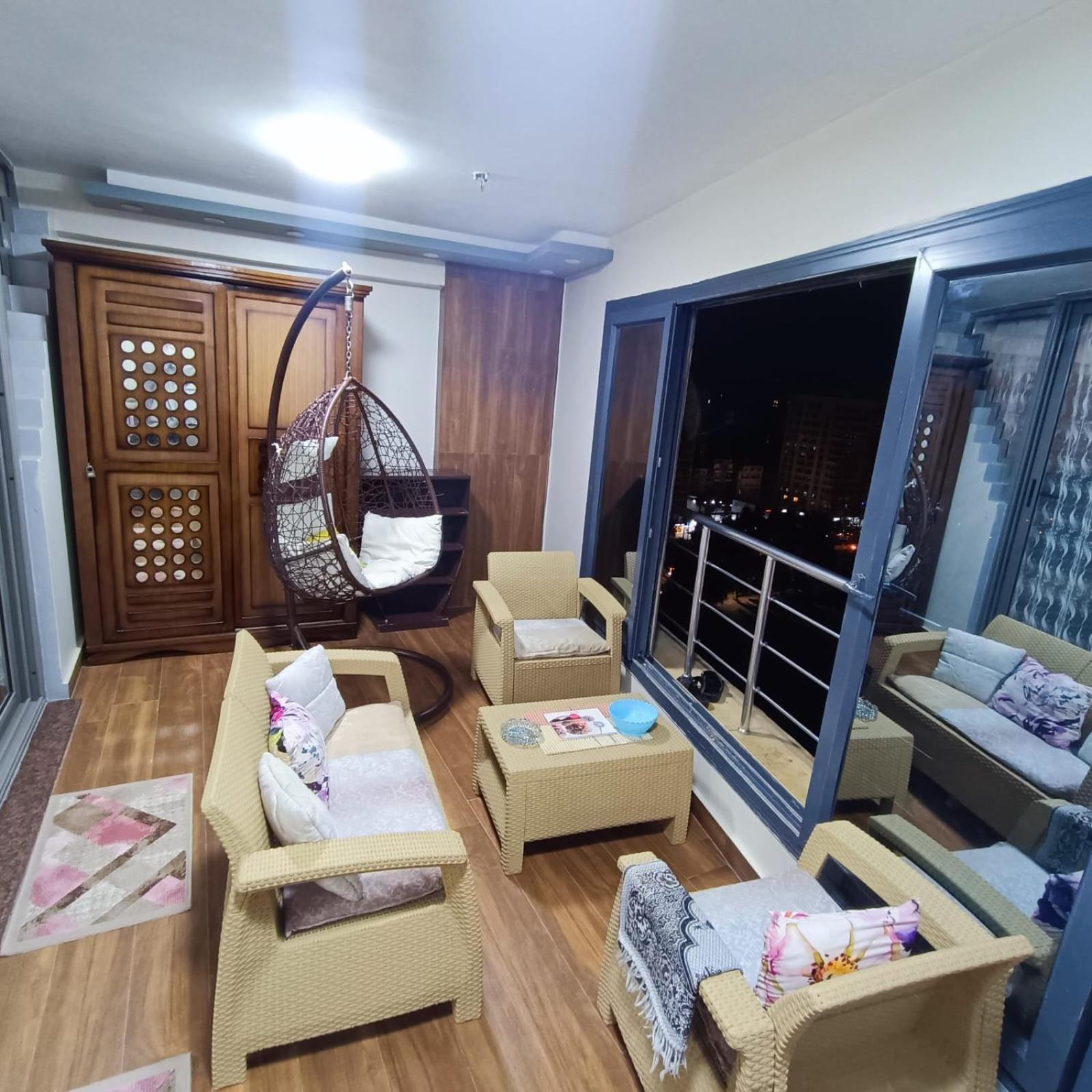 Apartment With A Charming View *